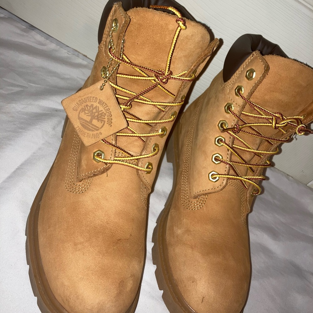 Timberlands - Picture 2 of 6